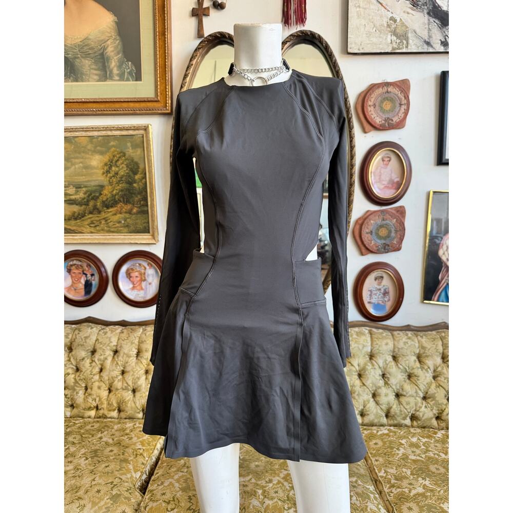 Lululemon Runnin Pretty Graphite Grey Dress Size 6